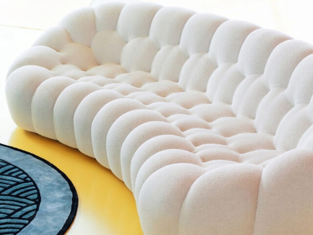 How to Choose the Perfect Sofa Size for Your Custom Home